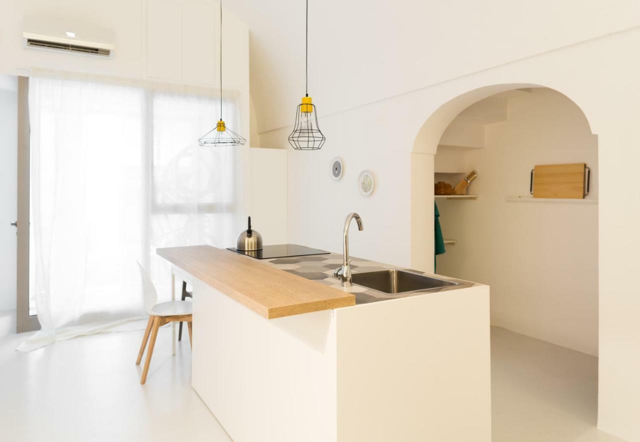 B22 - Comfy Beautiful Loft Apartment Monopoli Exterior photo